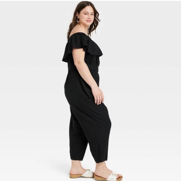 Women's Plus Size 4X Black Capri Jumpsuit with Ruffle Top Detail Off Shoulder - Picture 3 of 12